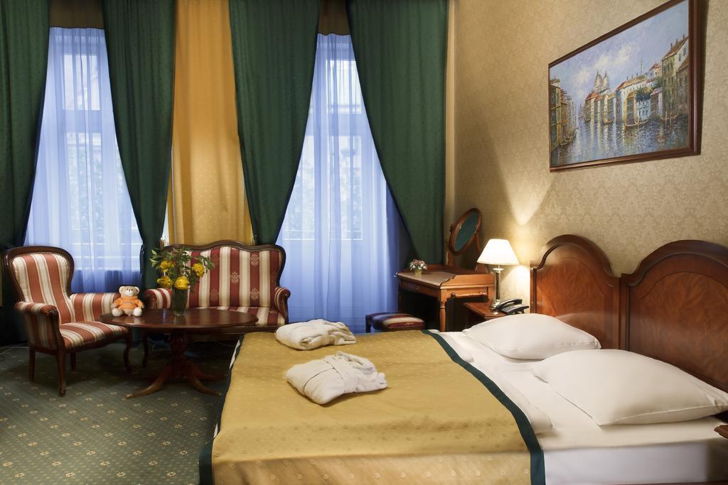 Hotel Ostende Karlovy Vary Exterior foto